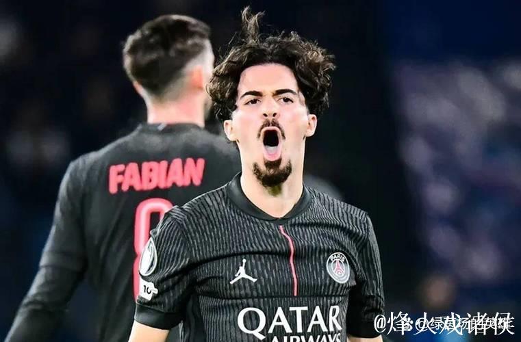 欧冠-维蒂尼亚帽子戏法 巴黎圣日耳曼战胜热刺